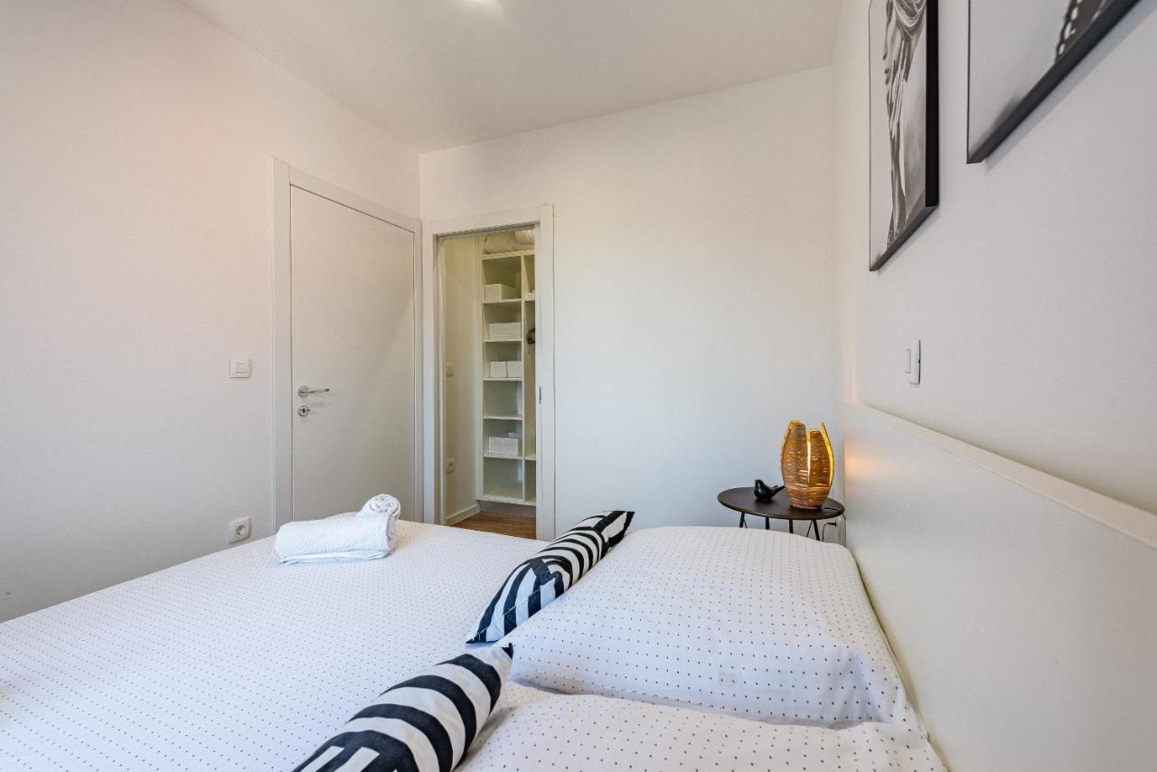 Apartments Luka & Lorena Galovac  外观 照片